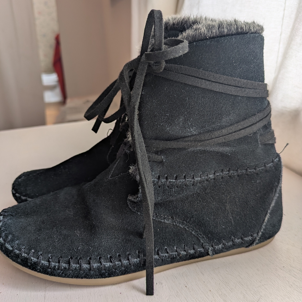 Toms Black Suede Moccasin Boots